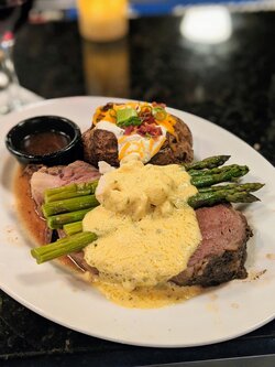 Clark‘s Seafood and Chop House