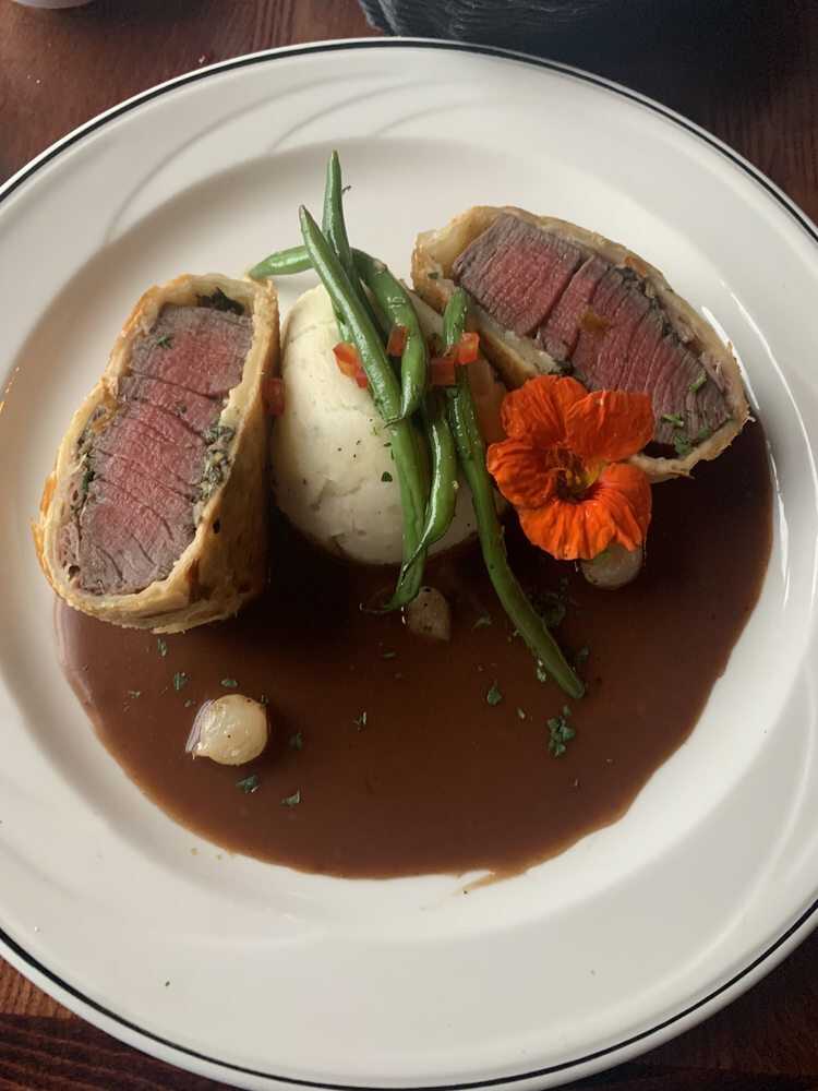 The Brentwood Restaurant & Wine Bistro